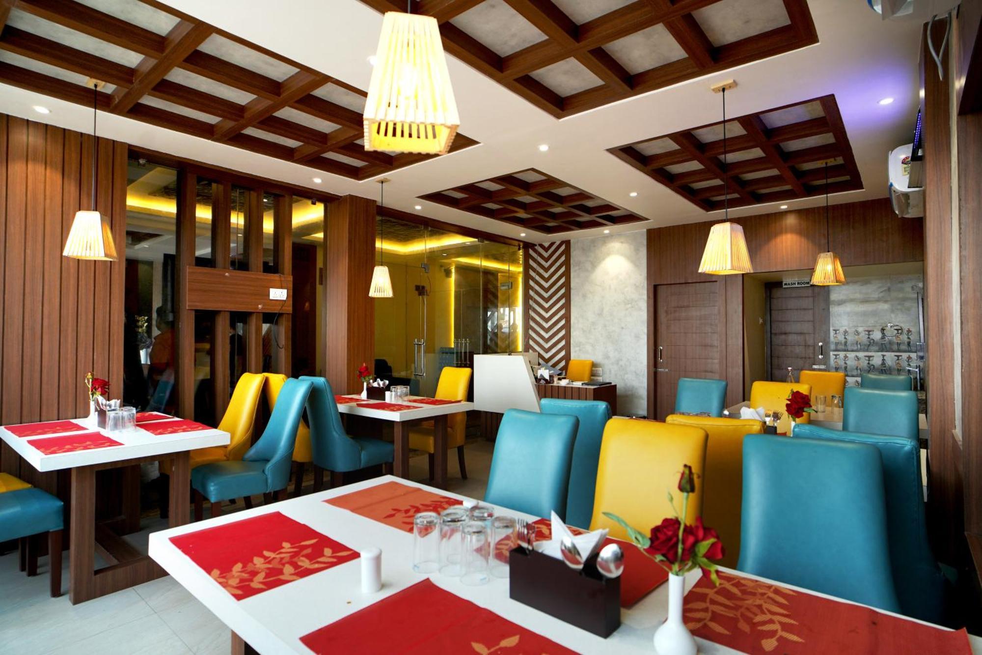 Royal Sea View !! Beach Front With Free Wifi !! Дігха Екстер'єр фото