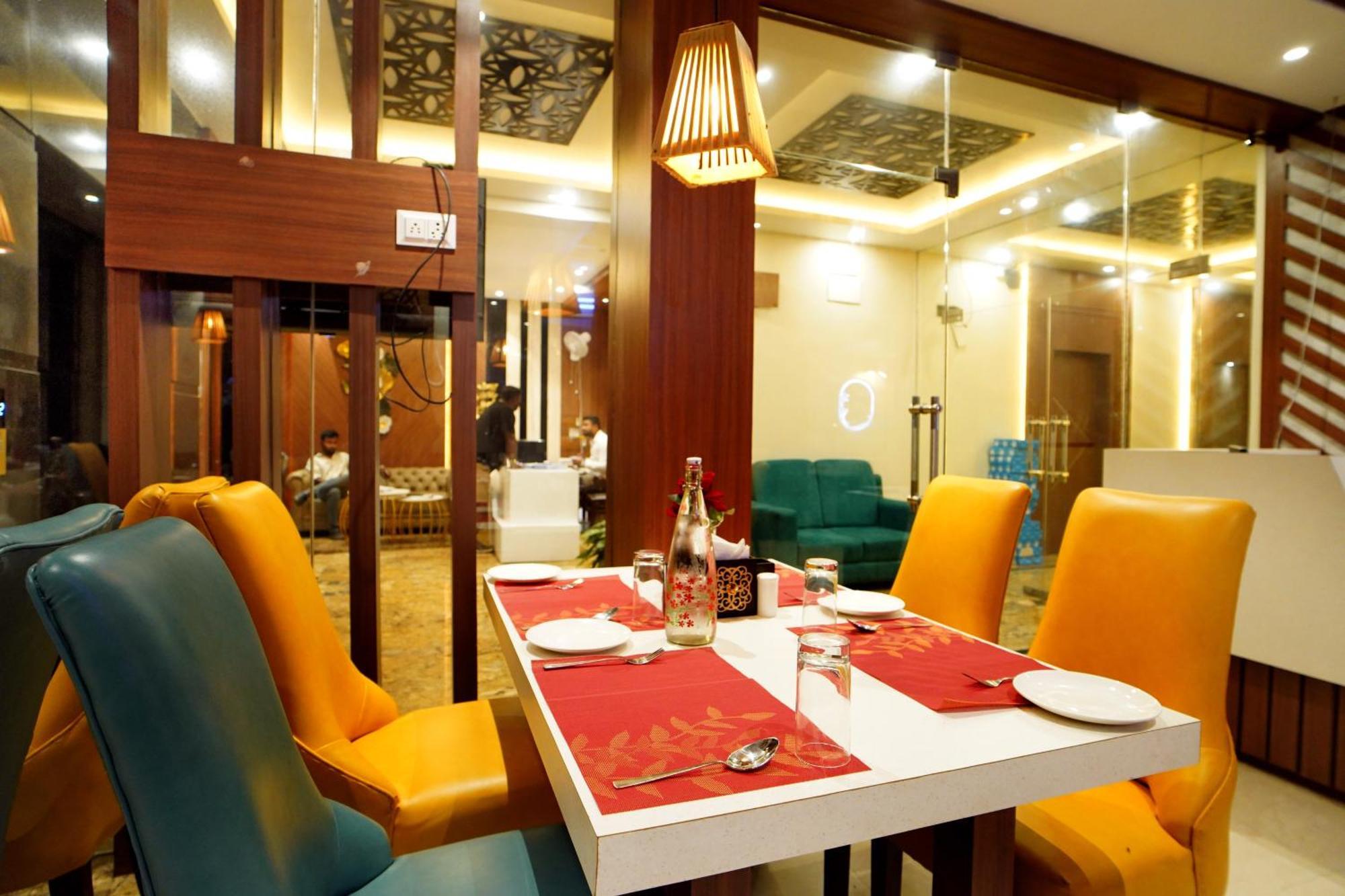 Royal Sea View !! Beach Front With Free Wifi !! Дігха Екстер'єр фото