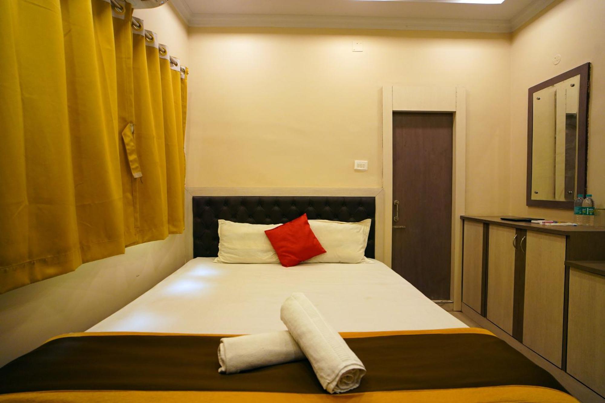 Royal Sea View !! Beach Front With Free Wifi !! Дігха Екстер'єр фото